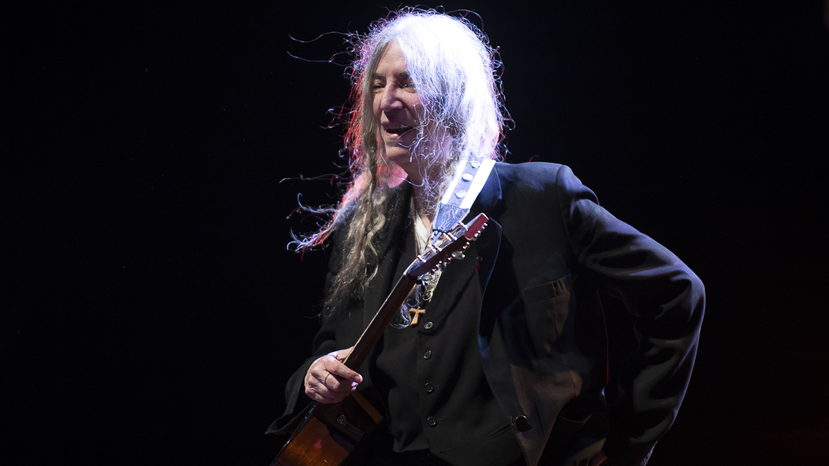 Patti Smith in concerto al Teatro Delle Muse di Ancona foto di Mirko Pizzichini
