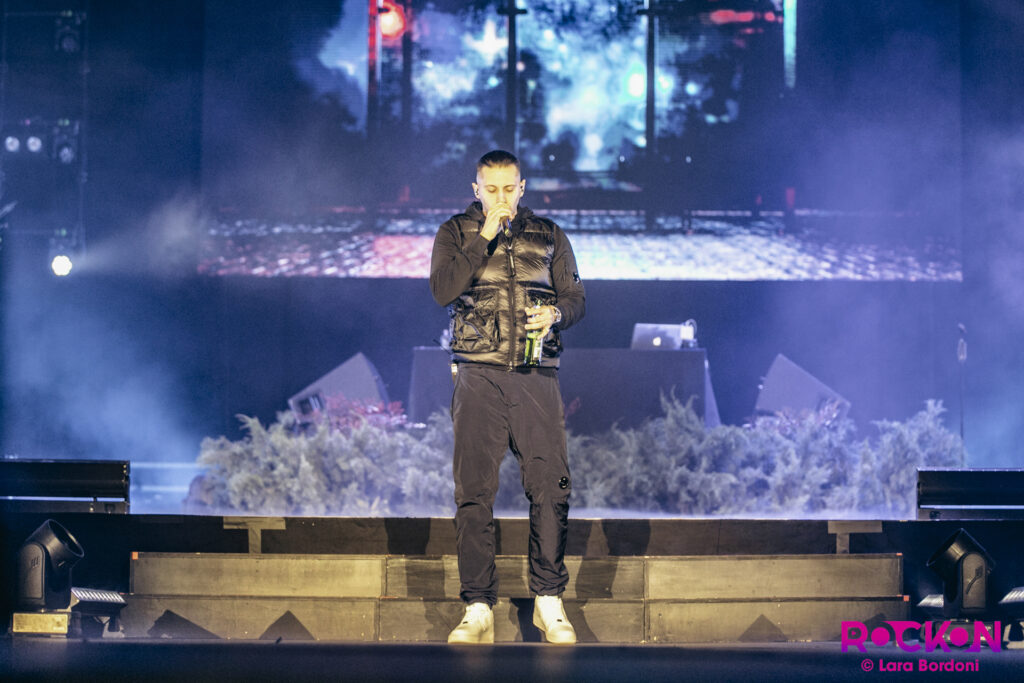 Massimo Pericolo sul palco