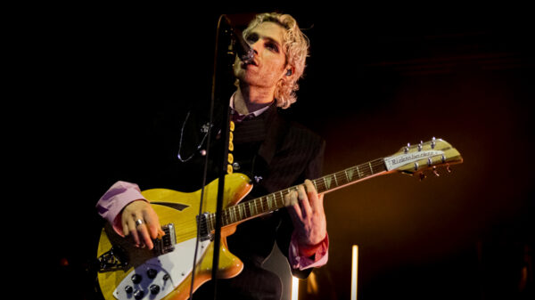 Luke Hemmings in concerto al Fabrique di Milano foto di Andrea Ripamonti