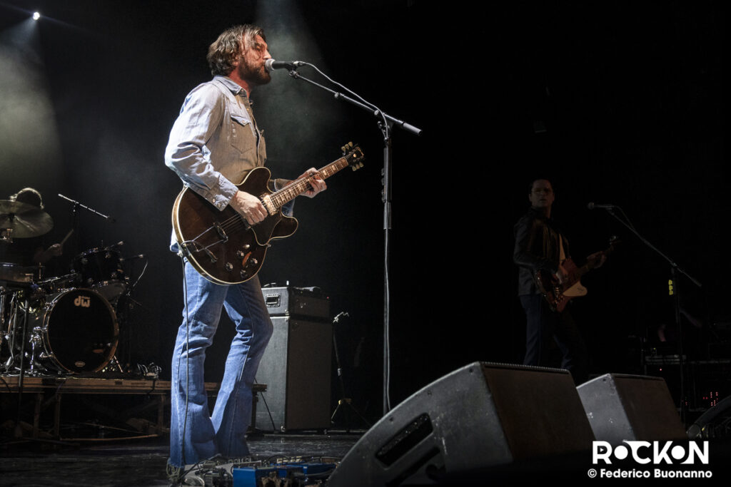 Nic Cester dei Jet all'Alcatraz