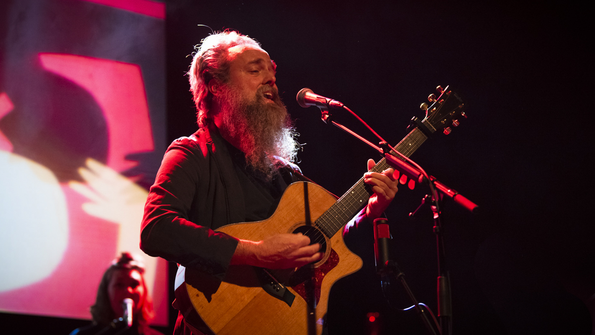 Iron & Wine + Lizzie No in concerto all'Huxleys Neue Welt di Berlino