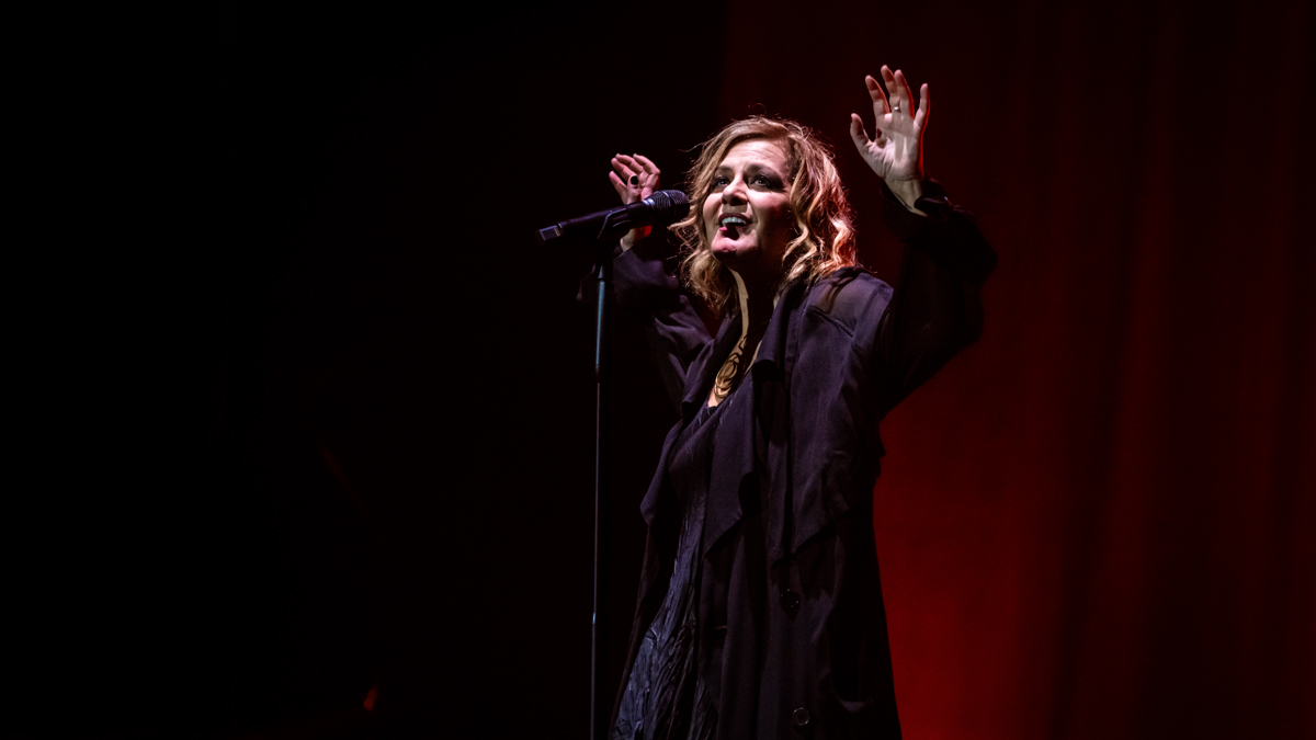 Irene Grandi in concerto al Teatro Verdi di Firenze con il Fiera Di me Tour 2024