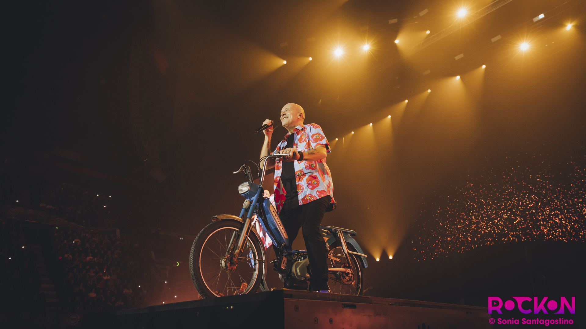 Max Pezzali concerto al Forum Assago Dicembre 2024