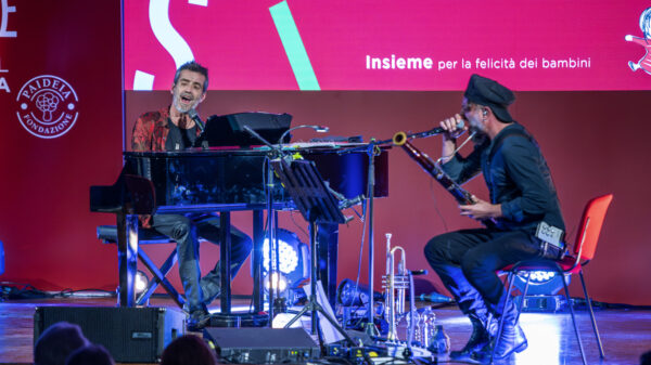 Daniele Silvestri in concerto al Conservatorio "Giuseppe Verdi" di Torino foto di Luca Moschini per www.rockon.it