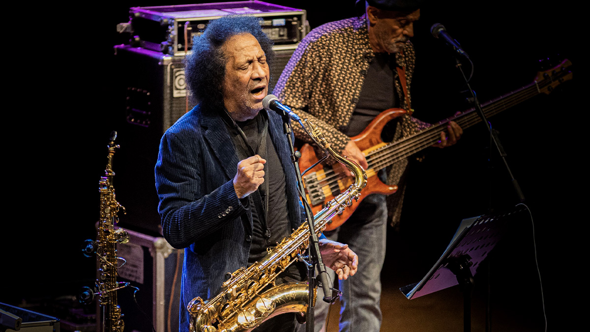 James Senese - Napoli Centrale in concerto al Teatro dal Verme di Milano 2020 foto di Andrea Ripamonti